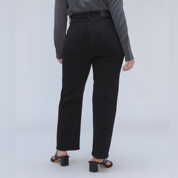 EVERLANE The Curvy Way High Jean In Black - Picture 2 of 7